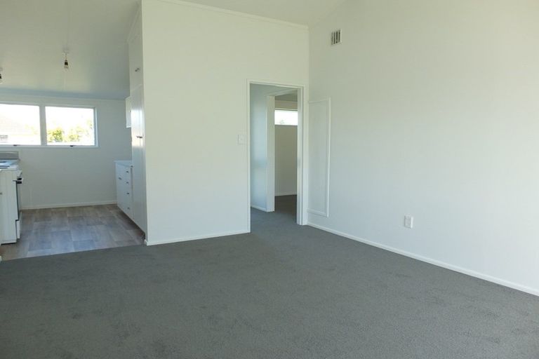 Photo of property in 33a Avenue Road, Foxton, 4814