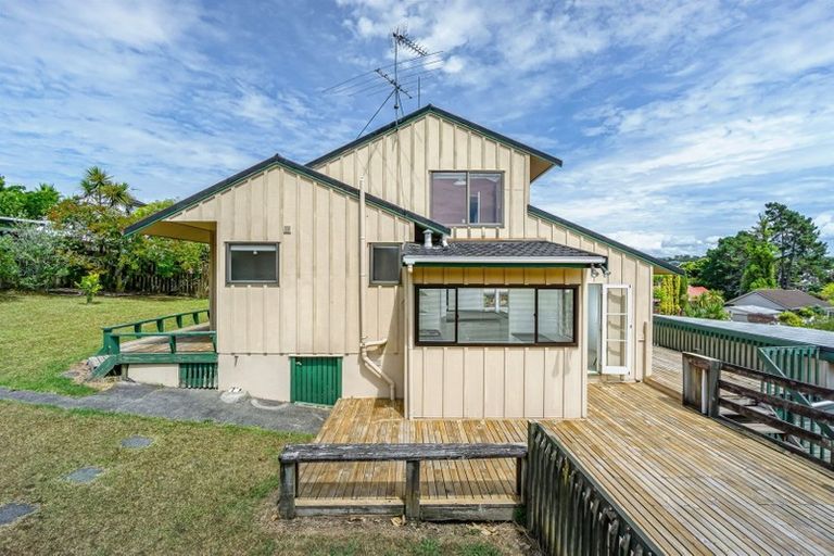Photo of property in 5 Baltimore Place, Forrest Hill, Auckland, 0620