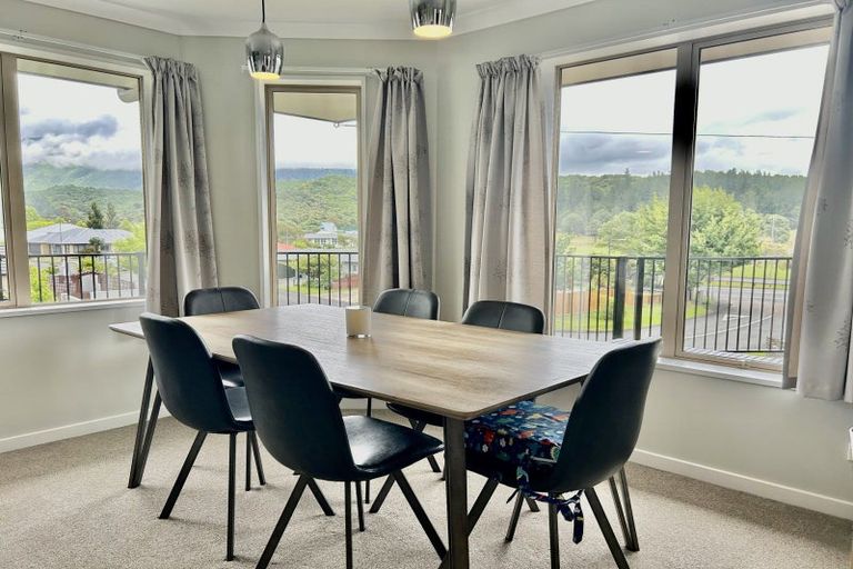 Photo of property in 2 Pukeko Place, Picton, 7220