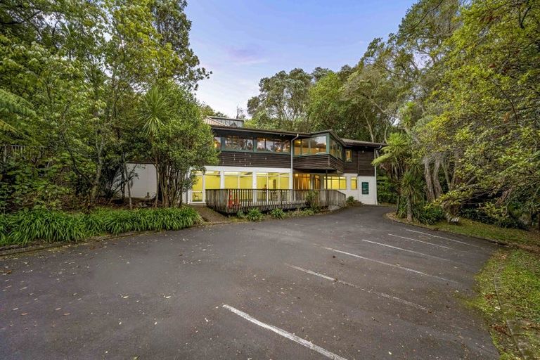 Photo of property in 445 Titirangi Road, Titirangi, Auckland, 0604
