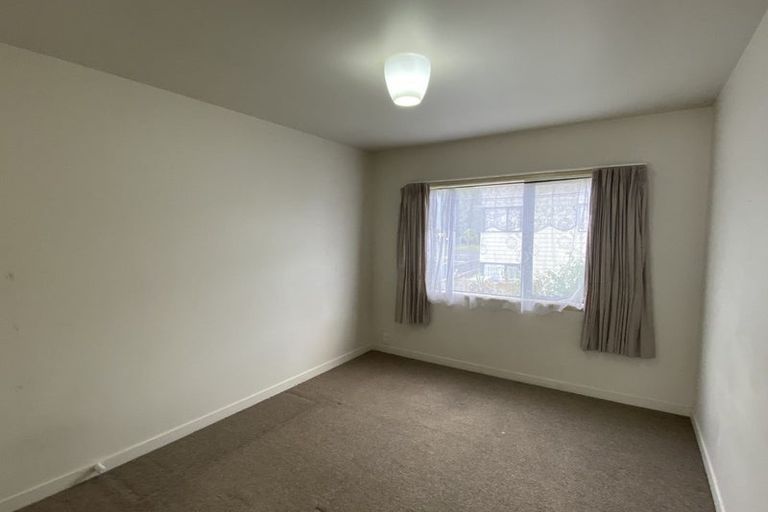Photo of property in 6 Clarrie Wills Way, Otara, Auckland, 2025