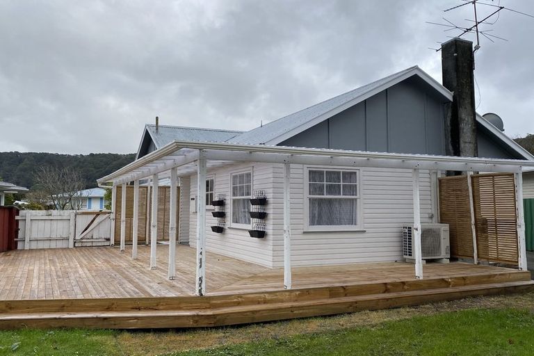 Photo of property in 34 Meremere Street, Wainuiomata, Lower Hutt, 5014