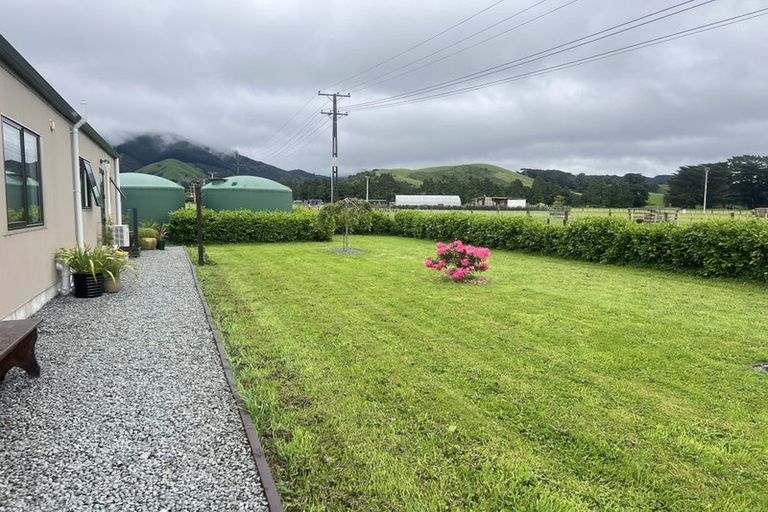 Photo of property in 67 Whitemans Valley Road, Whitemans Valley, Upper Hutt, 5371