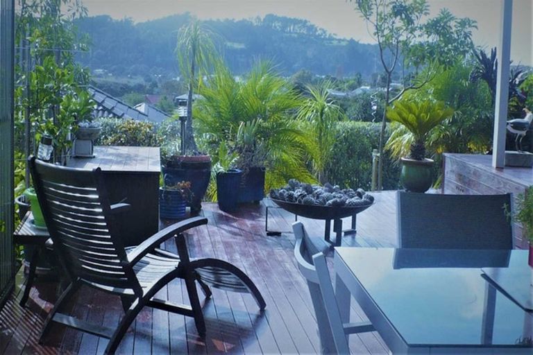 Photo of property in 8 Fendalton Place, Hatfields Beach, Orewa, 0931