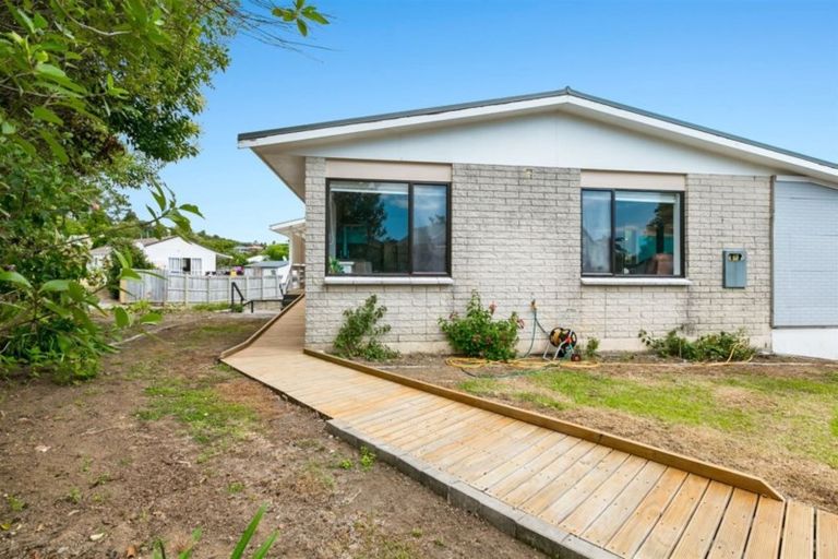 Photo of property in 137 Osprey Drive, Welcome Bay, Tauranga, 3112
