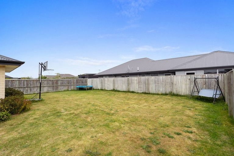 Photo of property in 77 Sutherland Drive, Kaiapoi, 7630