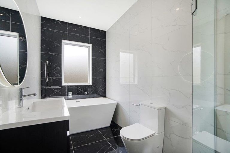 Photo of property in 75d Twin Parks Rise, Papakura, 2582