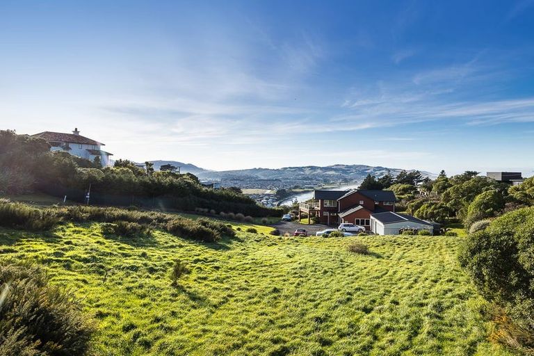 Photo of property in 11 Highgrove, Saint Clair, Dunedin, 9012