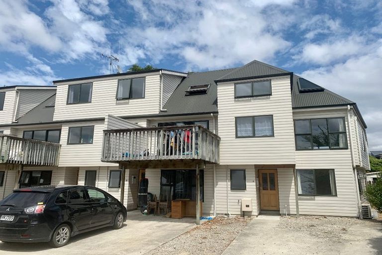 Photo of property in 5a Snead Place, Hamilton East, Hamilton, 3216