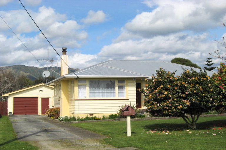 Photo of property in 36 Whittaker Street, Shannon, 4821