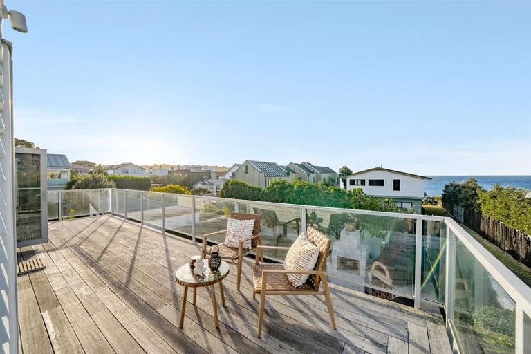 Photo of property in 5 Holiday Road, Milford, Auckland, 0620
