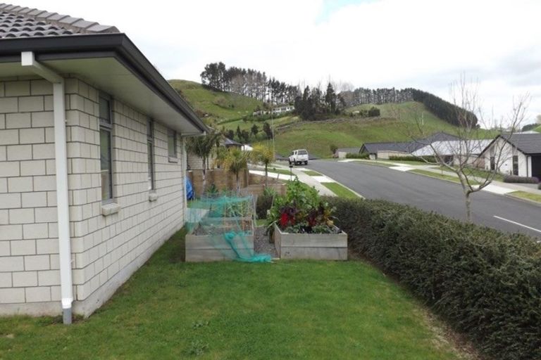 Photo of property in 5 Ballintoy Park Drive, Welcome Bay, Tauranga, 3175