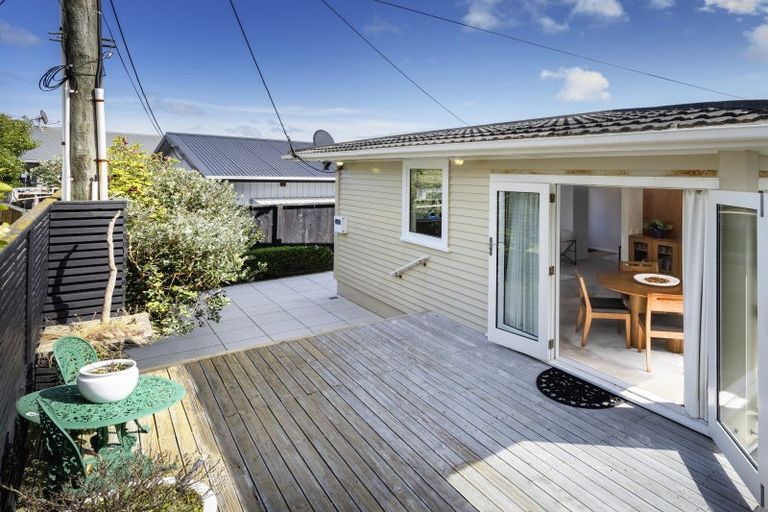 Photo of property in 9a Wayside, Miramar, Wellington, 6022