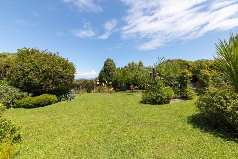 Photo of property in 57 Waicola Drive, Fitzherbert, Palmerston North, 4471