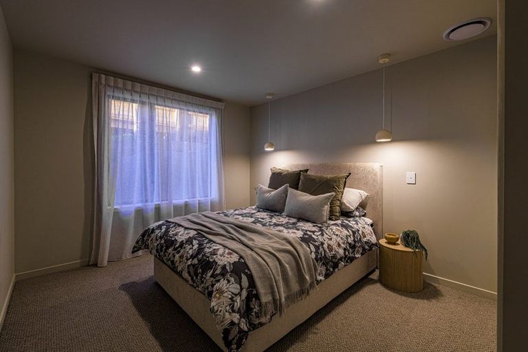 Photo of property in 37 Ruapehu Street, Paraparaumu, 5032