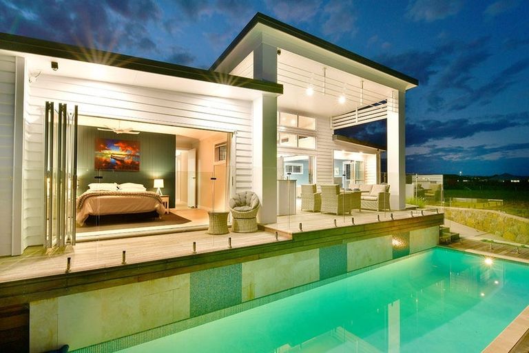 Photo of property in 11 Maturiki Drive, One Tree Point, 0118