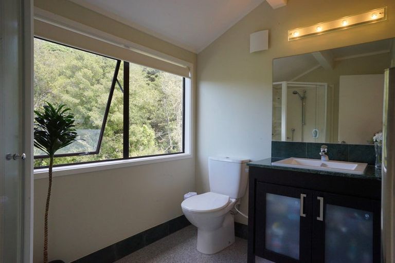 Photo of property in 17 Homewood Place, Chatswood, Auckland, 0626