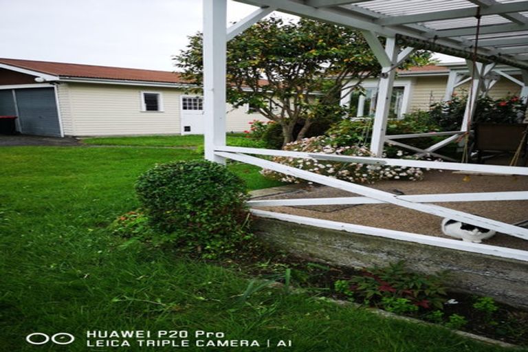 Photo of property in 2a Gebbie Road, Taradale, Napier, 4112