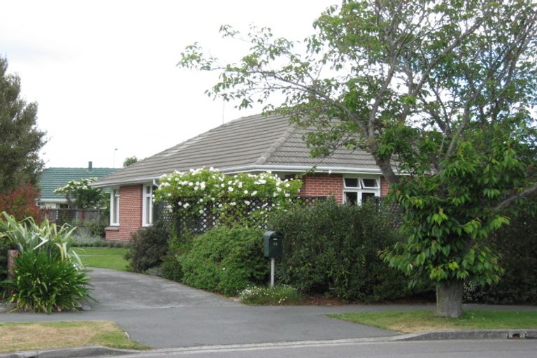 Photo of property in 14 Geelong Place, Burnside, Christchurch, 8053