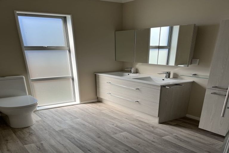 Photo of property in 15a Esther Street, Martinborough, 5711