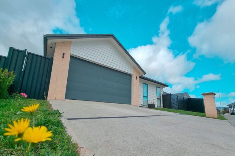 Photo of property in 13 Filmer Crescent, Wallaceville, Upper Hutt, 5018