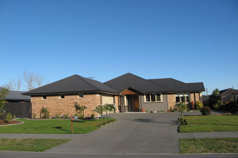 Photo of property in 11 Hemingway Place, Spencerville, Christchurch, 8083