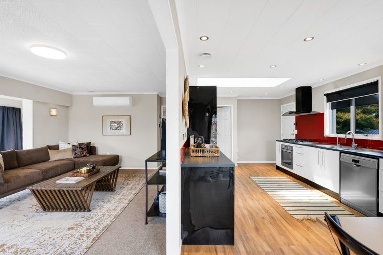 Photo of property in 147 Govett Avenue, Frankleigh Park, New Plymouth, 4310