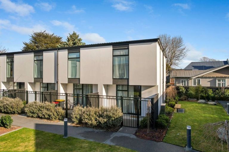 Photo of property in 1/8 New Brighton Road, Shirley, Christchurch, 8061