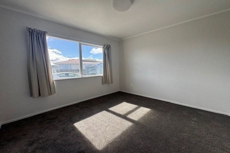 Photo of property in 21 Tranent Road, Mangere, Auckland, 2022