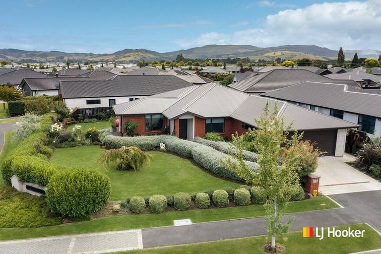 Photo of property in 1 Carrick Place, Mosgiel, 9024
