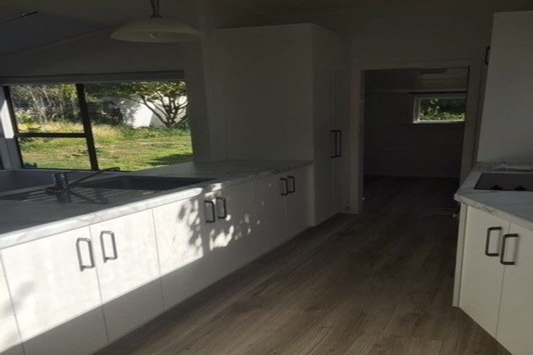 Photo of property in 70 Derwent Street, Island Bay, Wellington, 6023