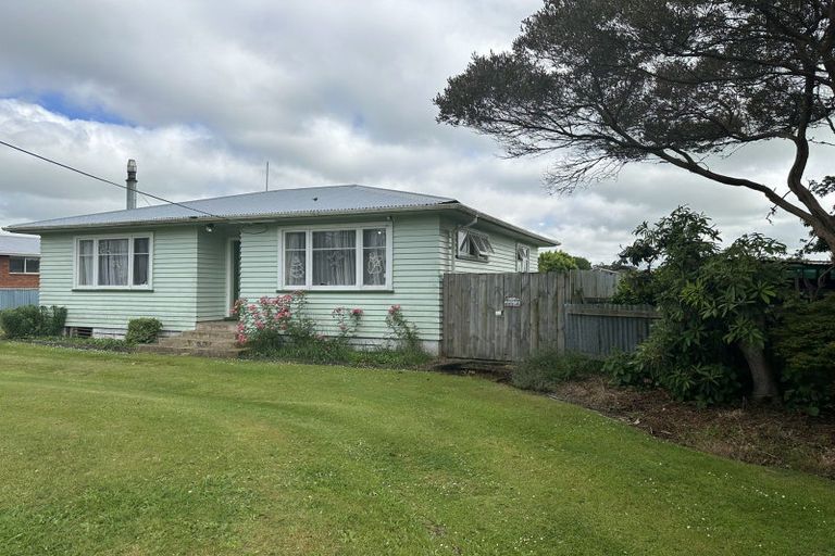 Photo of property in 22 Conway Road, Eltham, 4322