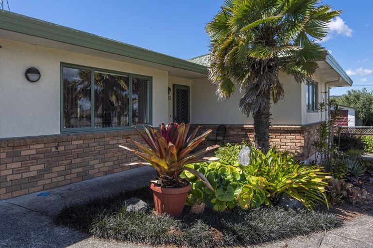 Photo of property in 13 Whangarei Heads Road, Onerahi, Whangarei, 0110