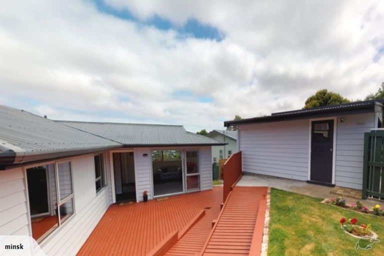 Photo of property in 41 Fitzpatrick Street, Newlands, Wellington, 6037