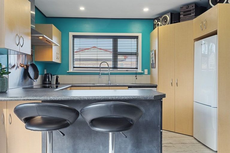 Photo of property in 23 Barclay Place, Burwood, Christchurch, 8061