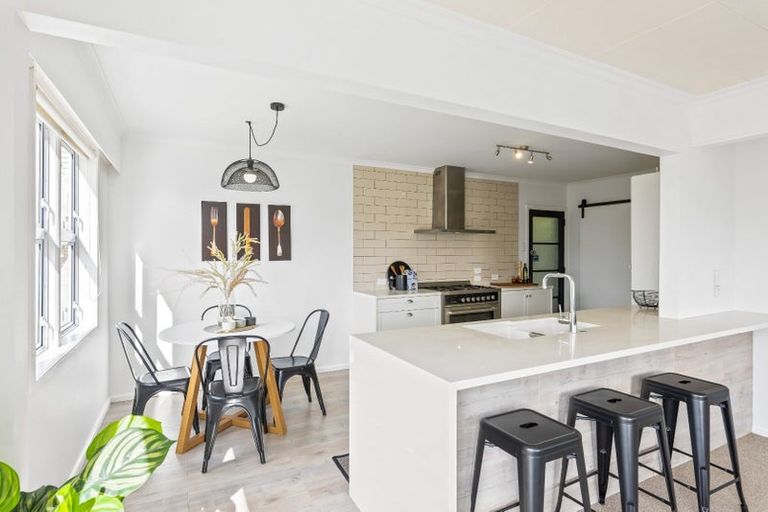 Photo of property in 63 Martin Road, Paraparaumu Beach, Paraparaumu, 5032