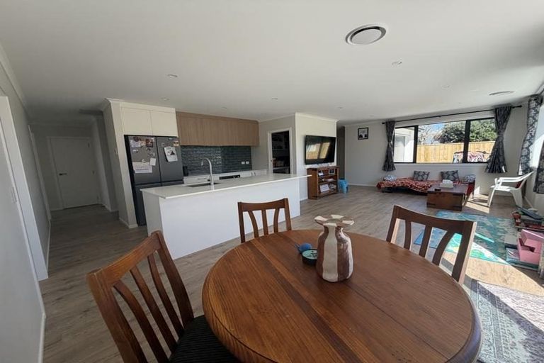 Photo of property in 44a Michael Road, Paraparaumu Beach, Paraparaumu, 5032