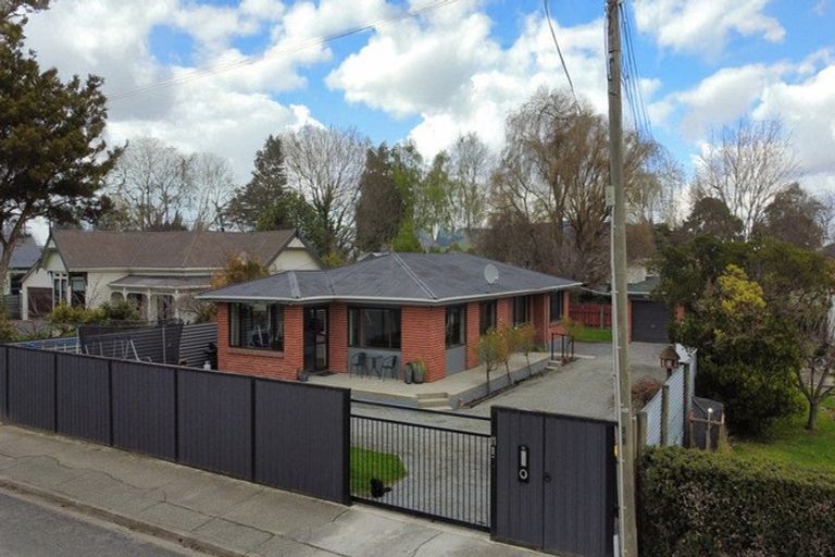 Photo of property in 11 Springfield Road, Milton, 9220