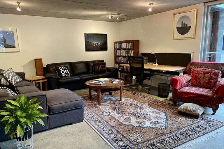 Photo of property in 25a Stanley Point Road, Stanley Point, Auckland, 0624