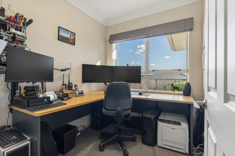 Photo of property in 36 Waterside Drive, Pyes Pa, Tauranga, 3112