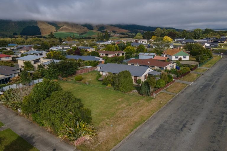 Photo of property in 6 Hillary Street, Waimate, 7924