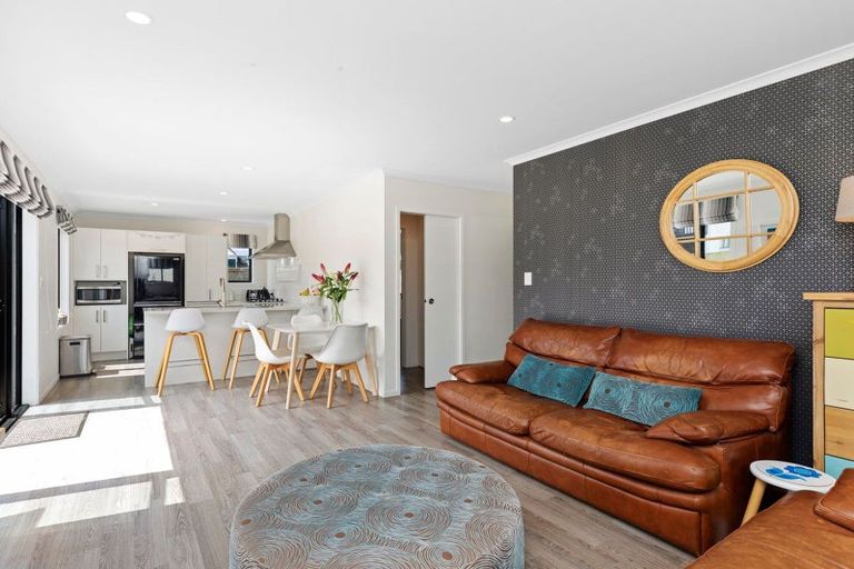 Photo of property in 36a Oceanview Road, Mount Maunganui, 3116