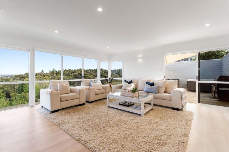 Photo of property in 6 Puriri Place, Sandspit, Warkworth, 0982