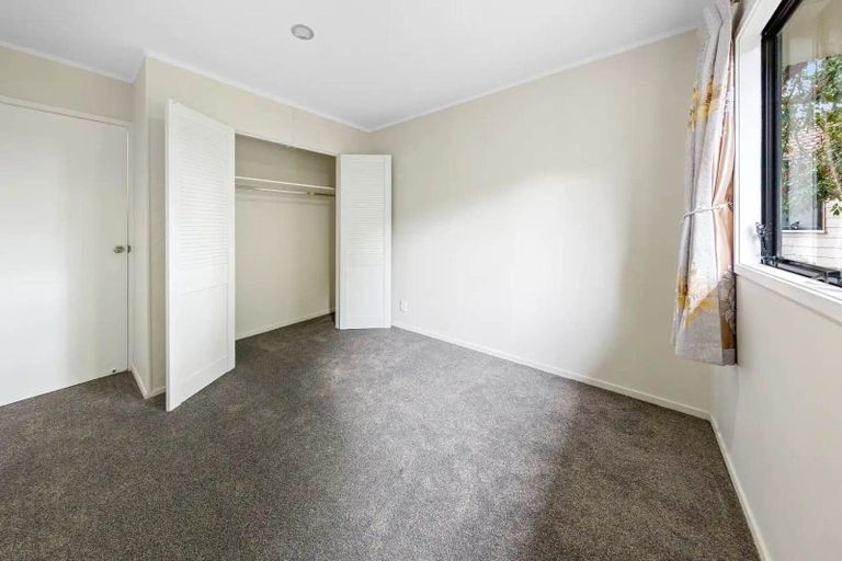 Photo of property in 9 Kopu Place, Clendon Park, Auckland, 2103
