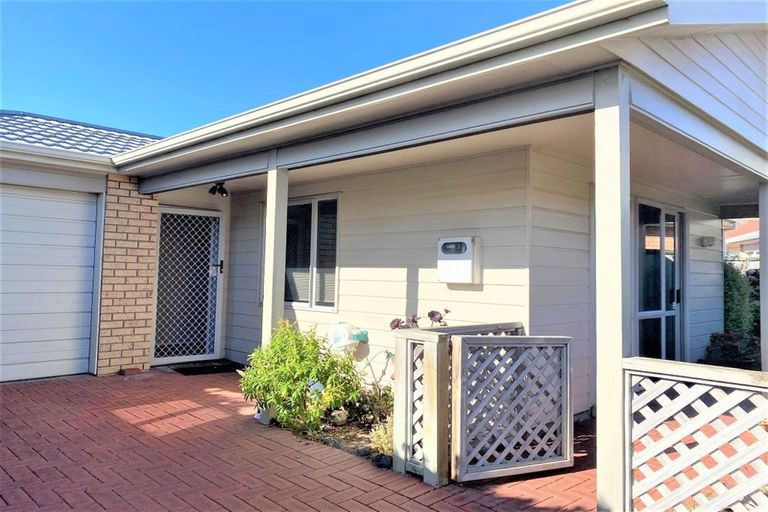 Photo of property in 33/25 Tacy Street, Kilbirnie, Wellington, 6022