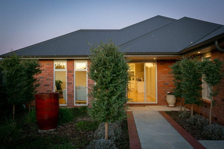 Photo of property in 16 Tiaki Way, Cambridge, 3434