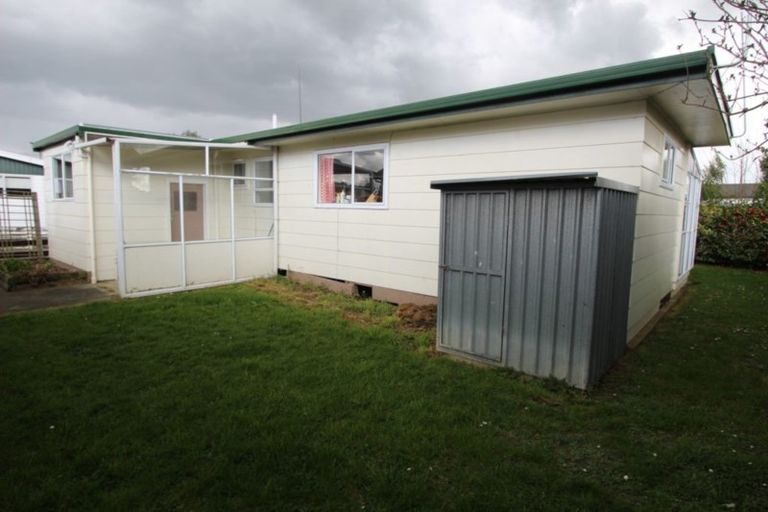 Photo of property in 5 Edward Street, Pahiatua, 4910