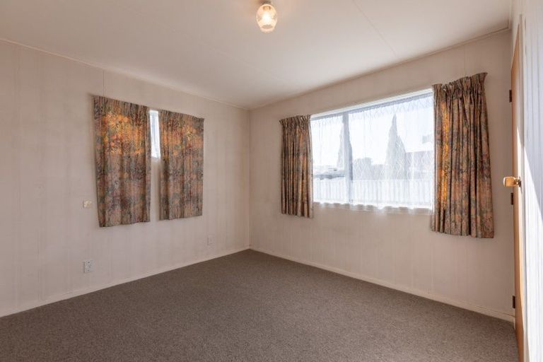 Photo of property in 46 Allardice Street, Dannevirke, 4930