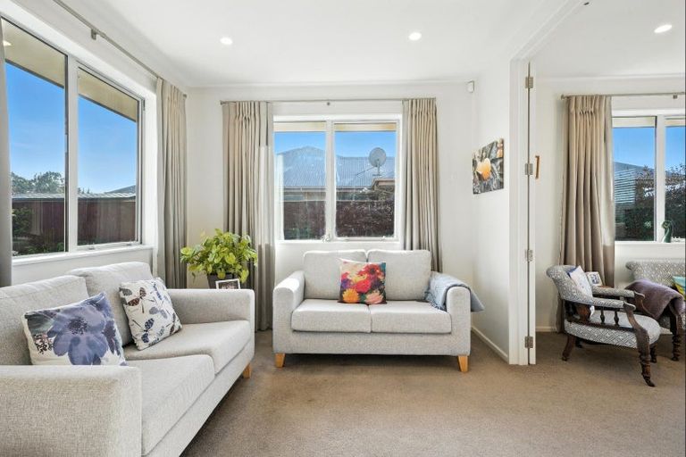 Photo of property in 5 Lancewood Way, Rangiora, 7400