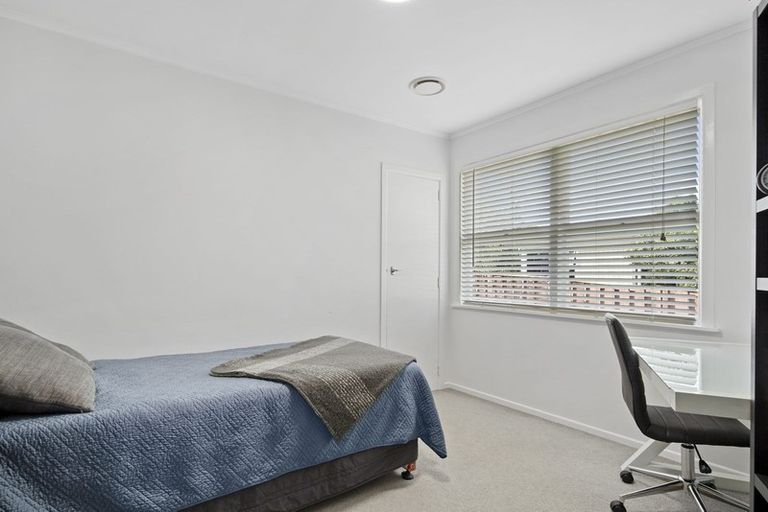 Photo of property in 97 Royal Road, Massey, Auckland, 0614